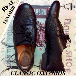 Black Leather Oxfords